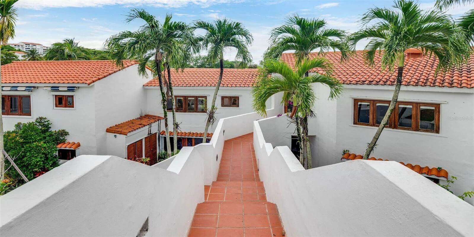 Villas Del Mar Residence for sale