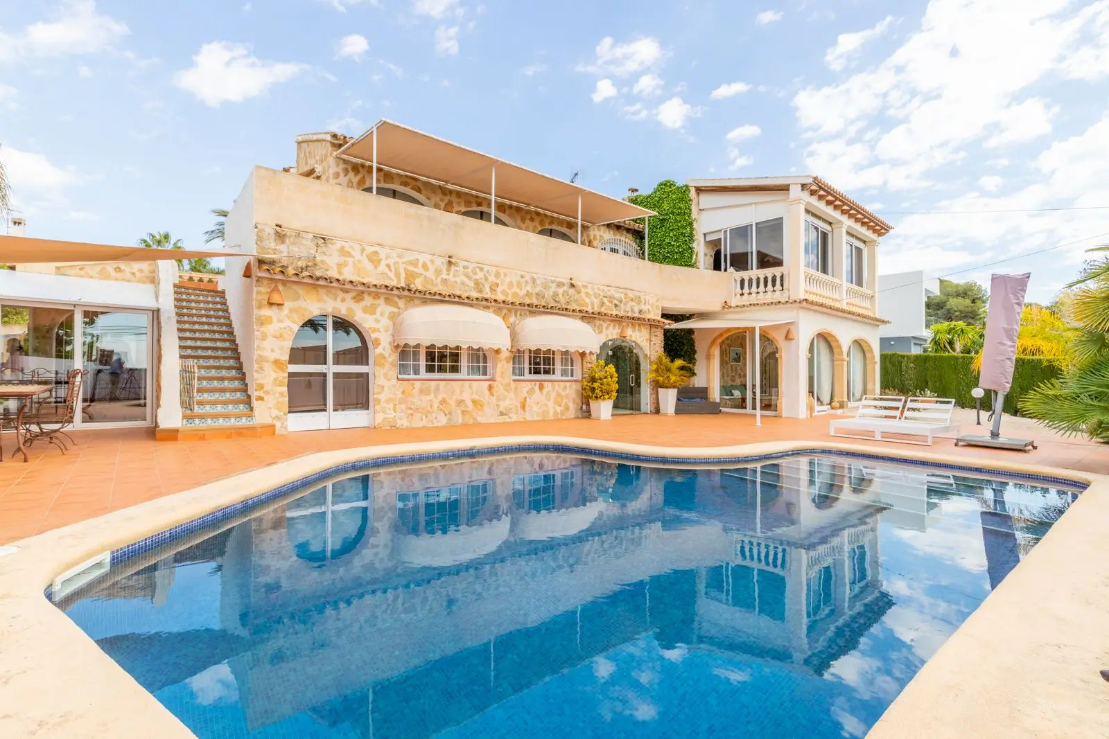 Custom Luxury Homes in Villas Del Mar