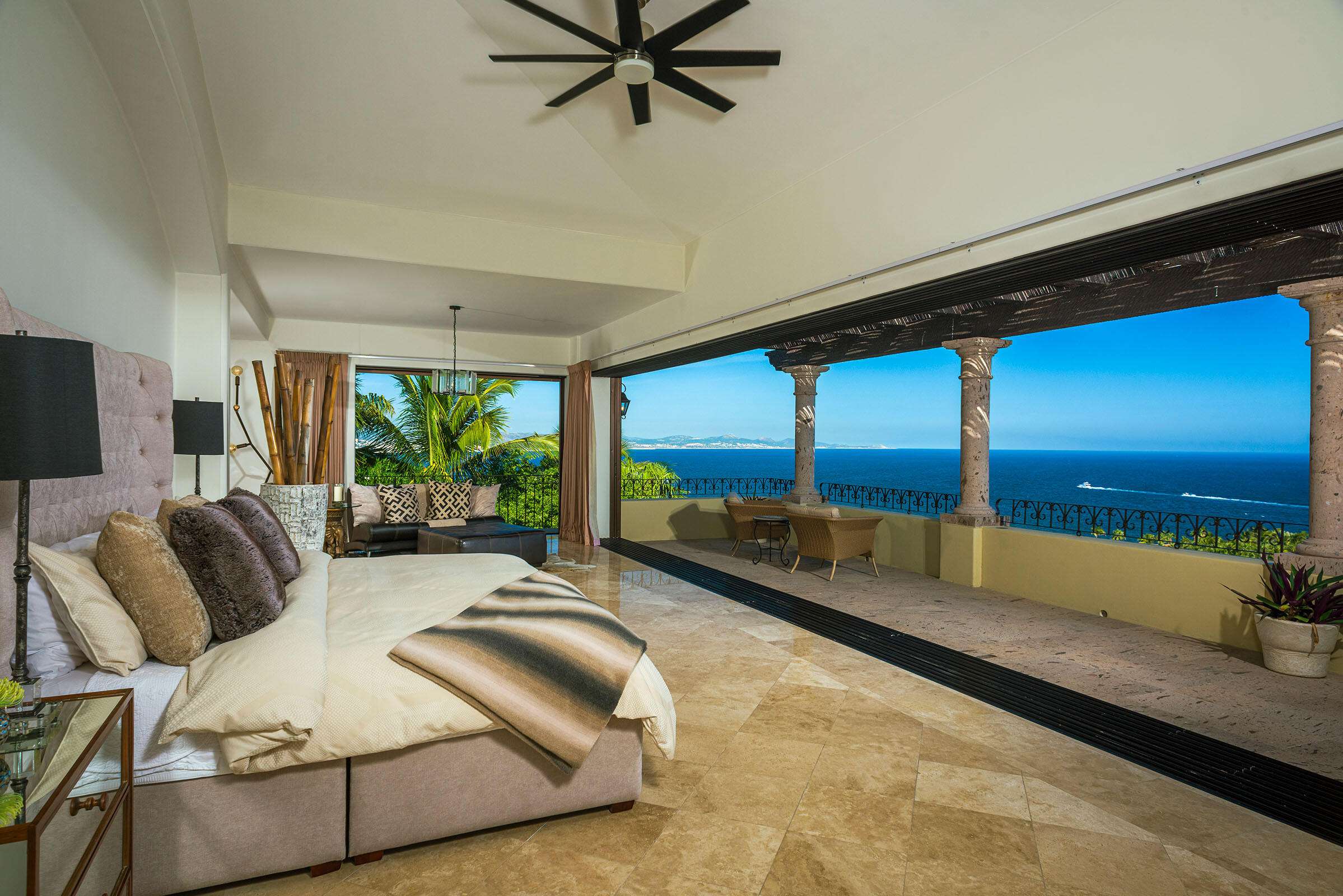 Villas del Mar Villas Del Mar Casita 22 is a masterpiece of scenic living, offering breathtaking, unobstructed – Villas Del Mar, San Jose Corridor, BS
